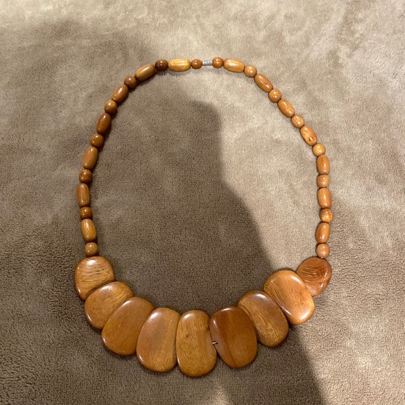 Accessories - Gorgeous Wooden necklace